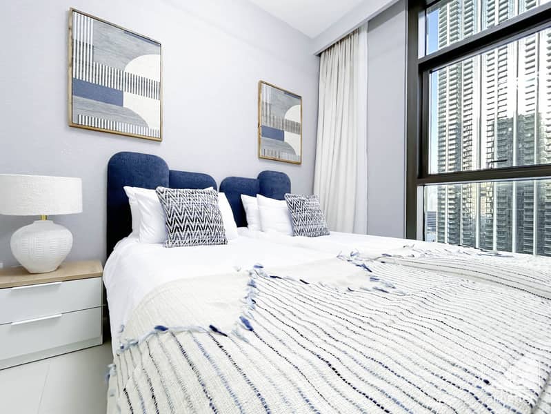 41 Crown Tower - 1507-Room3 - 2. jpg