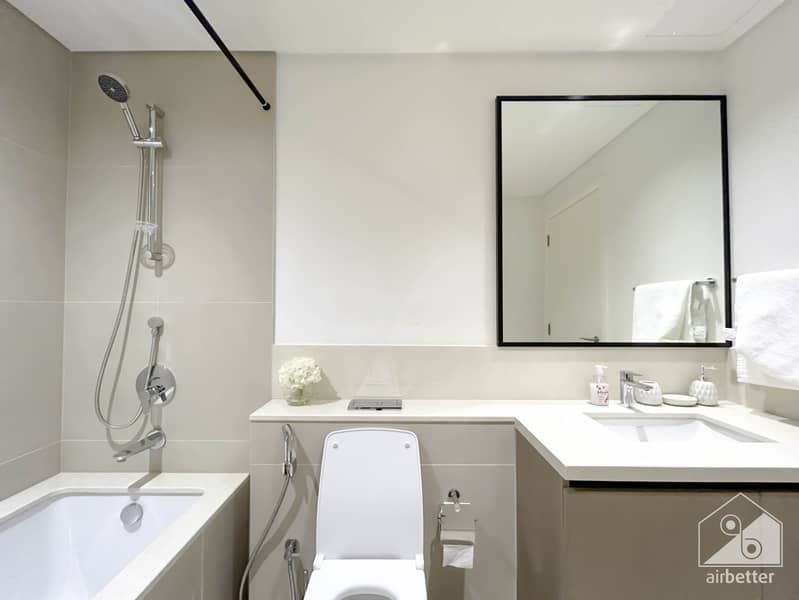 53 Crown Tower - 1507-WC - 2. jpg