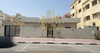 بيت عربي للايجار عجمان النعيميه 1 قريب شارع الكويت مساحه 334 متر 4 غرف +صاله + حمامين + حوش كبير مدخلين قريب كافه الخدمات للإجار للعوائل فقط