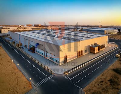 ارض تجارية  للبيع في صناعية الصجعة، الشارقة - Firefly modren design warehouse building close to the road in next to other warehouses wide angel  (1). jpg