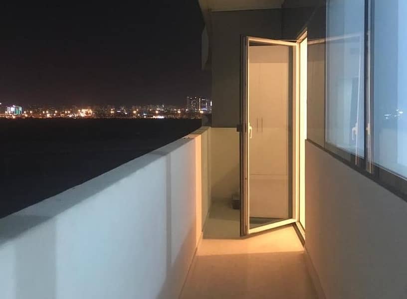 Excellent 1BR Apartment W/ Balcony Excellent 1BR Apartment W/ Balcony