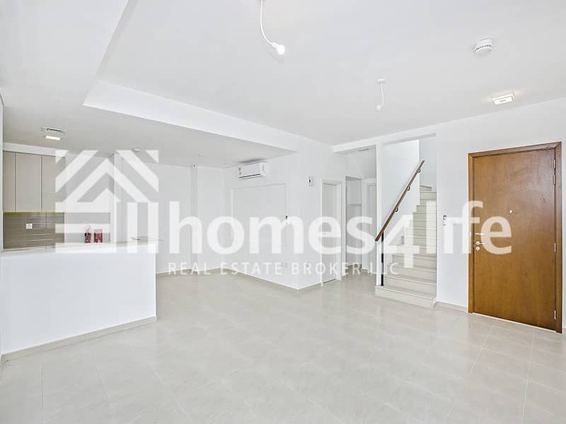 Close to Pool | Vacant | Motivated Seller Close to Pool | Vacant | Motivated Seller