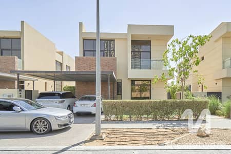 5 Bedroom Villa for Rent in DAMAC Hills, Dubai - VD1 | Single Row | Well Maintained
