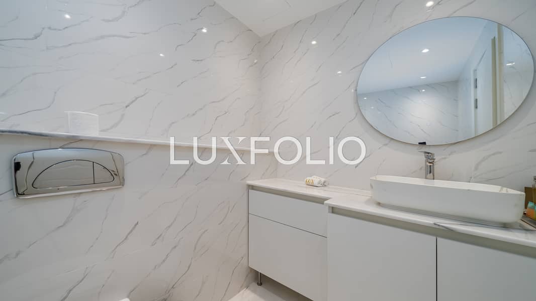 UPGRADED 1BR CLASSY MARINA VIEWS AVAILABLE NOW - Image 18