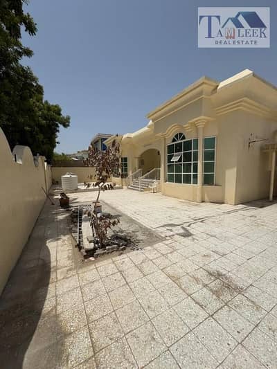 فیلا 3 غرف نوم للبيع في المويهات، عجمان - IMG-20250812-WA0037. jpg