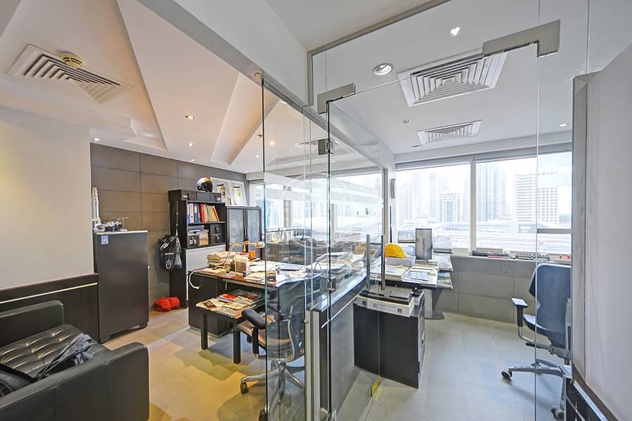 Investment office in One Lake Plaza for Sale Investment office in One Lake Plaza for Sale