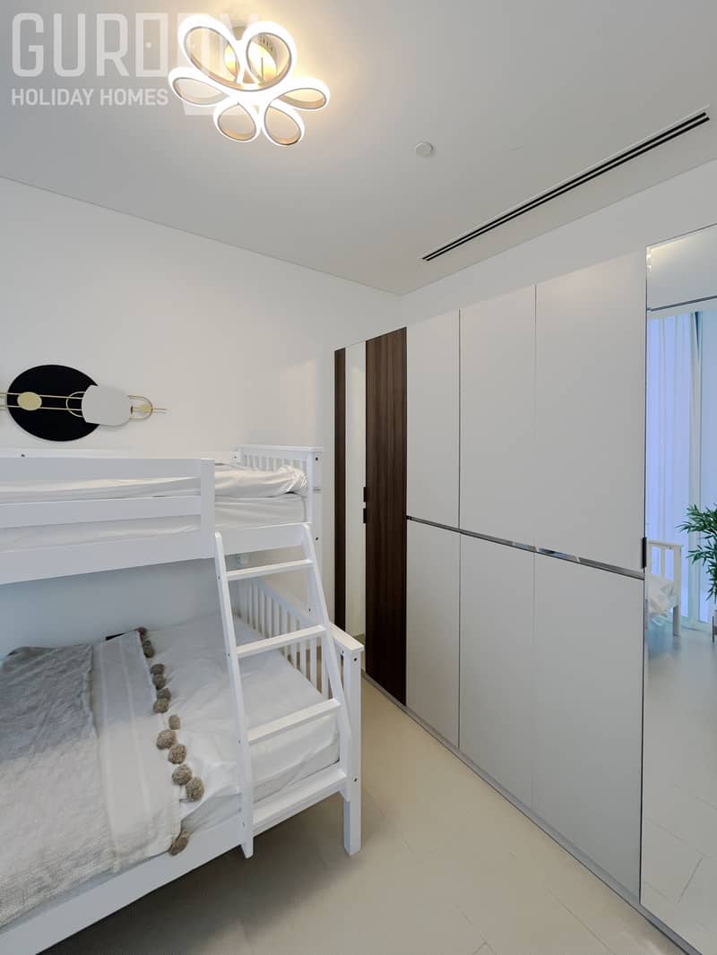 NEW amazing 2 BR near the centre Dubai - Image 9