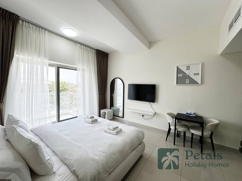 Modern Living – Short-Term Stay at Eagle Heights, Dubai Sports City