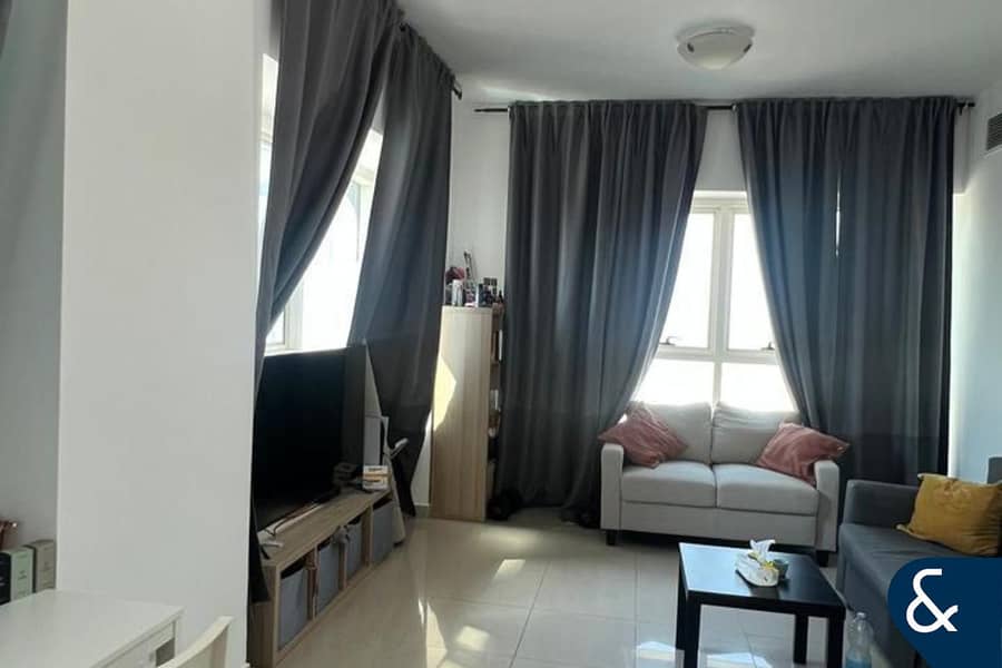 Priced to sell | Low floor | Huge Terrace