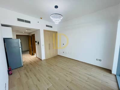 Studio for Rent in Jebel Ali, Dubai - Opposite Metro I Middle Floor I Balcony I Parking