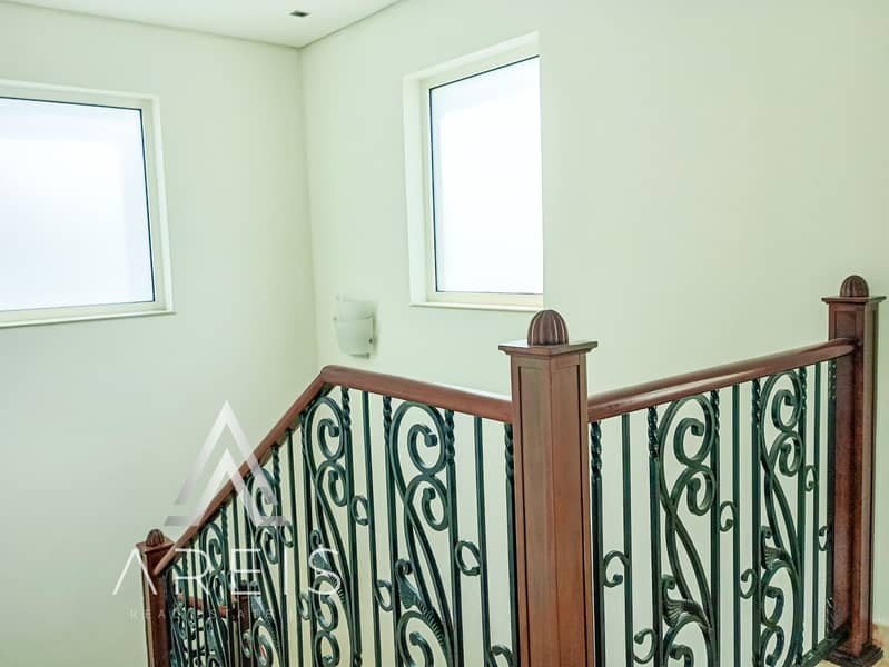 Spacious 4BR Villa with Private Garden - Image 12