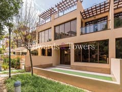 4 Bed + Maids - Pool Backing - Skyline view