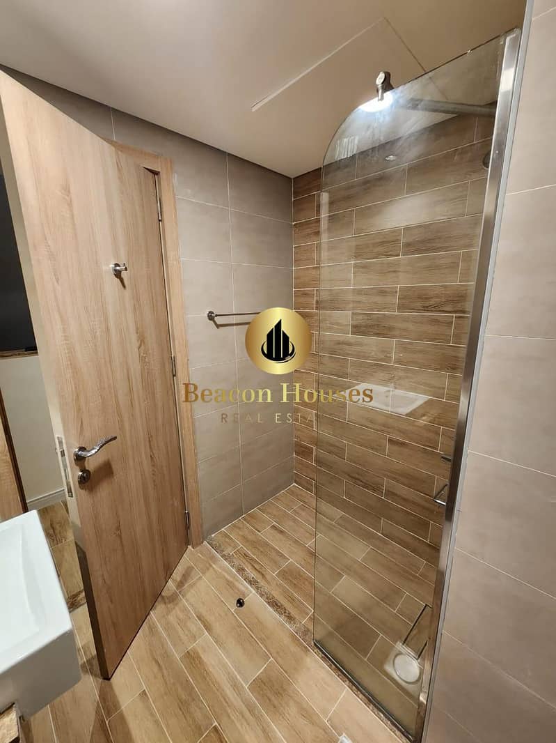 9 05baa4c2-331f-4bea-9241-bed32d1fb76b. jpg