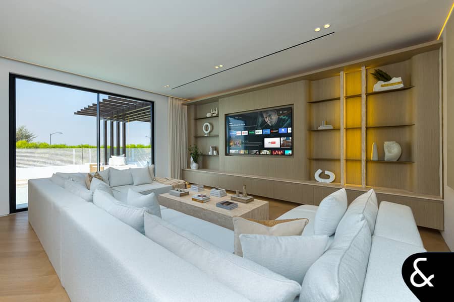 Exclusive Mansion with Ultra High End Finish in Wildflower