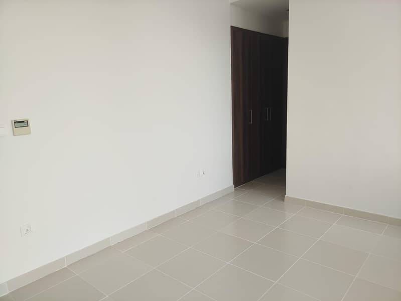 Type C / Single Row / 3bedroom +Maids