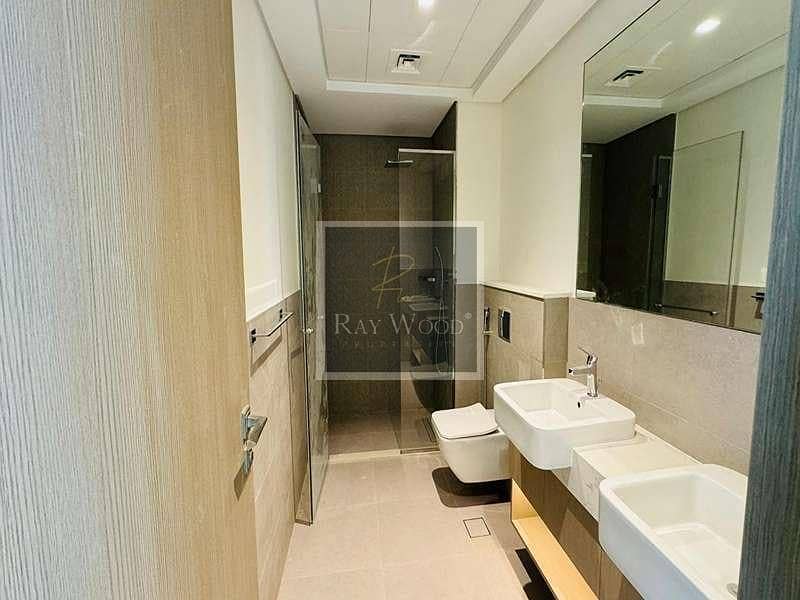 11 6aa8da15-bd55-4742-9a1e-d0ed28701879. jpg