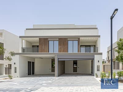 4 Bedroom Villa for Sale in Tilal Al Ghaf, Dubai - Single Row| Closed Kitchen| Community Expert