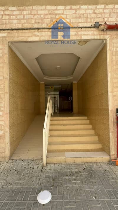 穆瓦利赫商业区， 夏尔迦 10 卧室住宅楼待售 - صورة واتساب بتاريخ 1447-02-13 في 18.02. 04_2512ca70. jpg