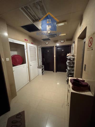 穆瓦利赫商业区， 夏尔迦 11 卧室住宅楼待售 - صورة واتساب بتاريخ 1447-02-05 في 21.19. 18_ad04113b. jpg