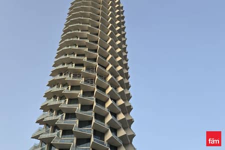 1 Bedroom Apartment for Sale in Jumeirah Village Circle (JVC), Dubai - Spacious Layout with Lobby Entrance