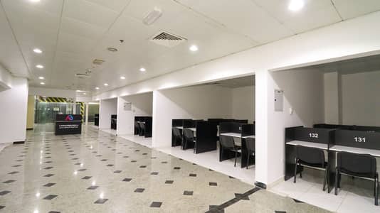 مکتب  للايجار في النباعة، الشارقة - f42e625b-5fdb-42a2-8479-45b34ab21202. jpg