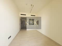 High floor /Spacious /Ready to move