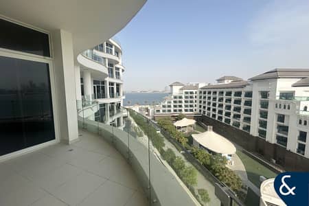 1 Bedroom Flat for Rent in Palm Jumeirah, Dubai - Sea View | Private Beach | Fully Furnished