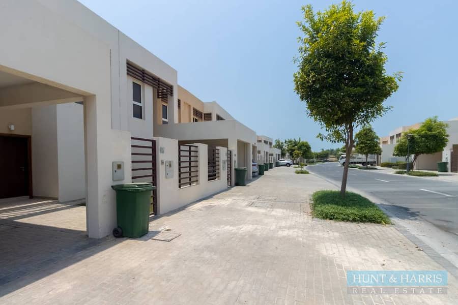 位于阿拉伯港，弗拉明戈山庄 3 卧室的联排别墅 130000 AED - 12552525