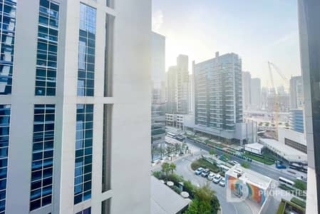 2 Bedroom Flat for Rent in Business Bay, Dubai - Unfurnished | Large Layout | Prime Location