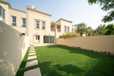 2 Bedroom Villa for Sale in The Springs, Dubai - Fully Upgraded | Opposite Pool and Park | Vacant