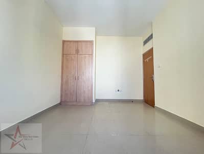 阿布-沙加拉， 夏尔迦 2 卧室单位待租 - IMG-20250308-WA0425. jpg