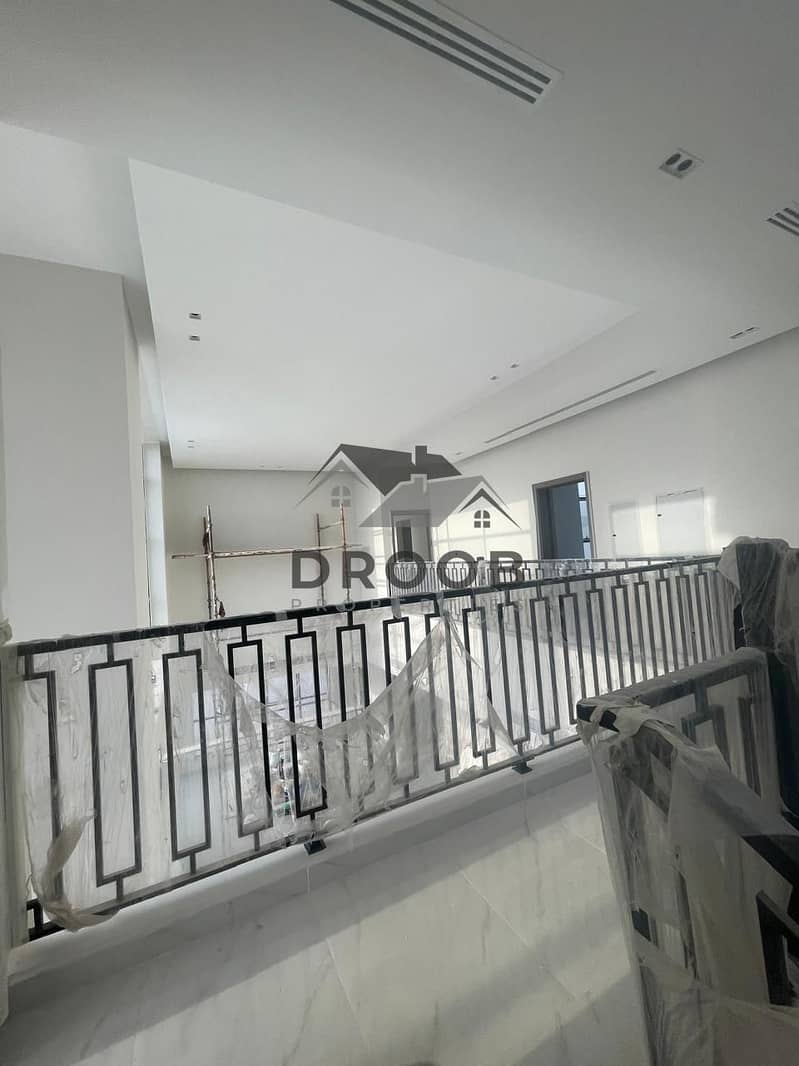 8 PHOTO 9. jpg
