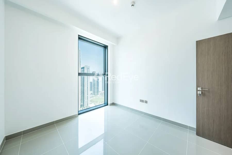 Spacious I Middle floor I Community Views