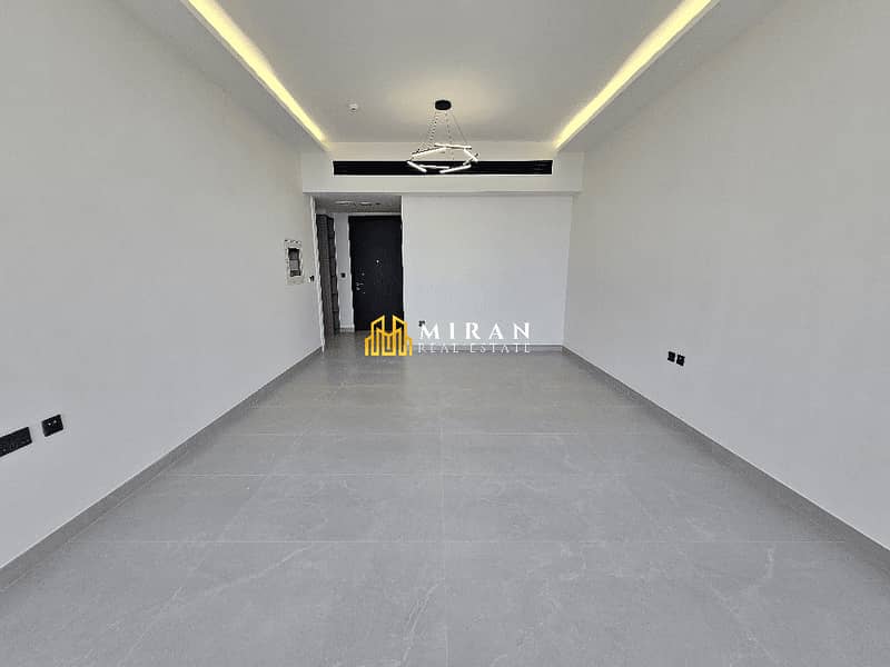 Квартира в Джумейра Вилладж Серкл (ДЖВС)，JVC Дистрикт 11，Westview Tower, 2 cпальни, 136000 AED - 12557575
