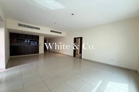 2 Bedroom Flat for Rent in The Views, Dubai - Large Space | Vacant Now | 2 - Bedrooms