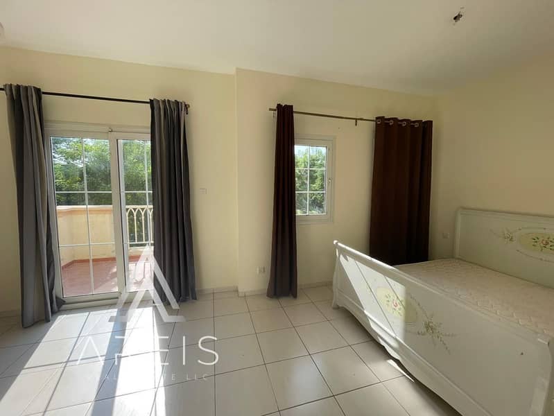 Vastu Compliant | Luxurious | Family Townhouse