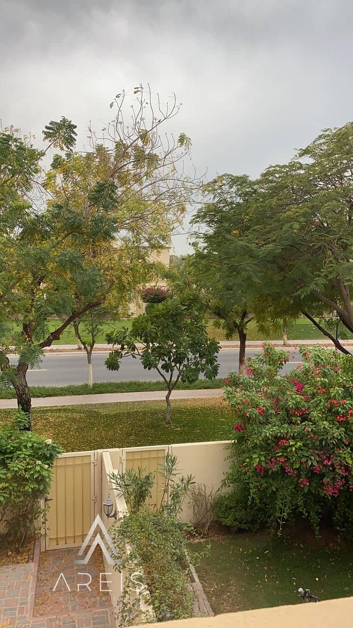 Vastu Compliant | Luxurious | Family Townhouse - Image 15