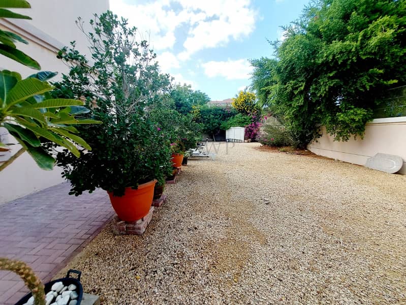 Spacious|Grand Garden|Central|Well Kept|Med Style - Image 13