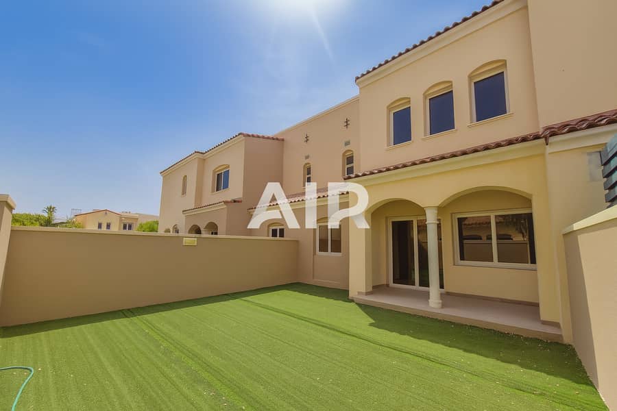 2 Bedroom I Very Close to Pool | Private Garden