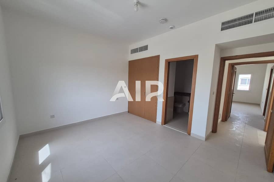 2 Bedroom I Very Close to Pool | Private Garden - Image 12