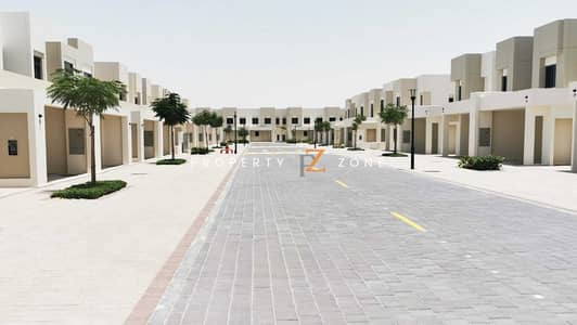 فیلا 3 غرف نوم للبيع في تاون سكوير، دبي - فیلا في نور تاون هاوس،تاون سكوير 3 غرف 2800000 درهم - 12556774