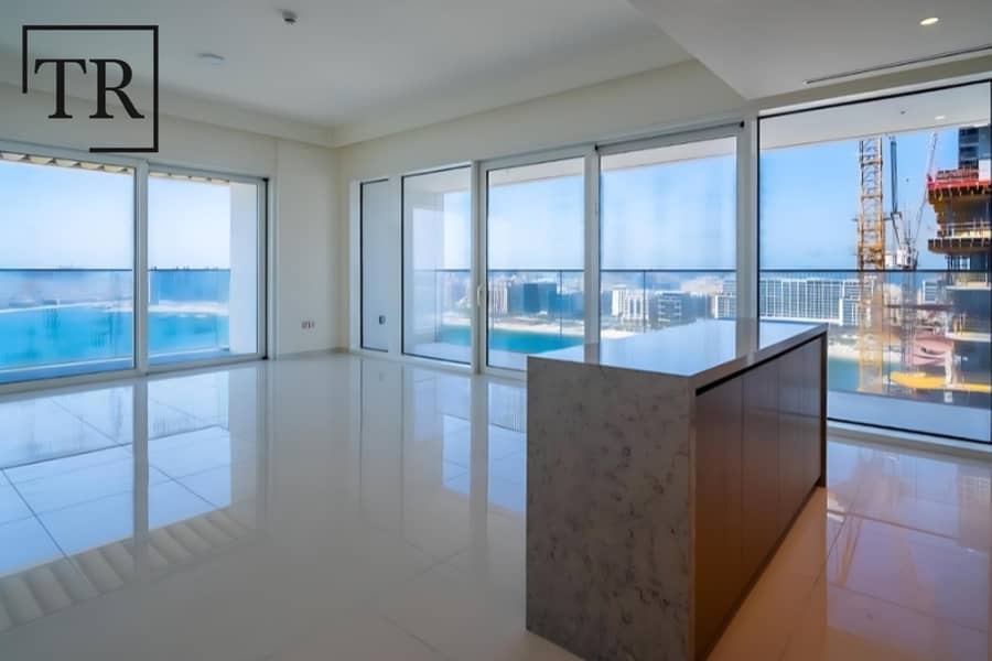 Sea Views | Waterfront Living | Designer Interiors