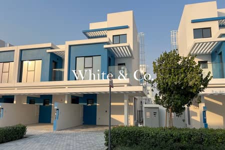 5 Bedroom Villa for Sale in DAMAC Lagoons, Dubai - Corner Unit | Mortgage Now | 5 Bed+Maids
