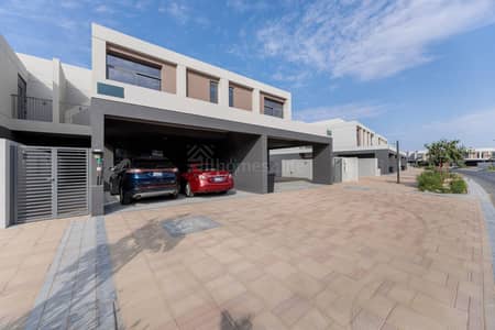 3 Bedroom Villa for Sale in Dubai South, Dubai - Premium Fixtures I Vacant I Semi Detached