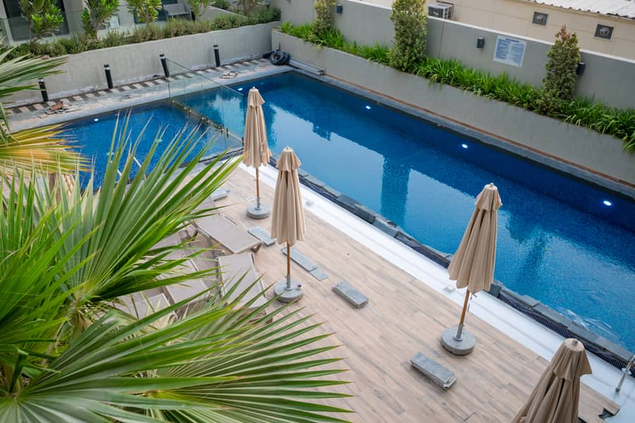 Spacious Studio Apartment with Pool View | Fully Furnished - Image 6