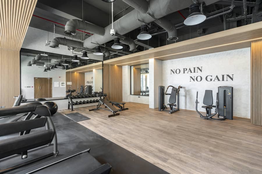 Spacious Studio Apartment with Pool View | Fully Furnished - Image 14