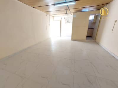 Villa for Rent in Al Sabkha, Sharjah - 20250818_120345. jpg