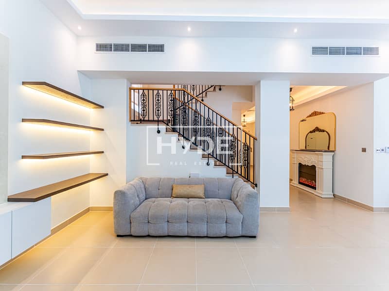 Vacant 4 Ensuite Bedroom | Close To Mall