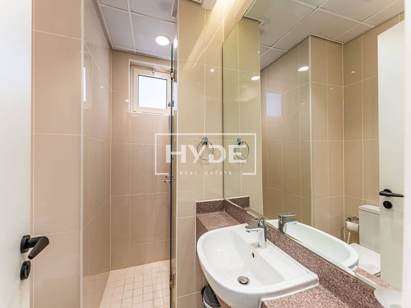 Vacant 4 Ensuite Bedroom | Close To Mall - Image 12