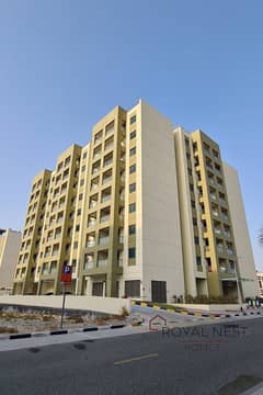 Well maintained 1 bedroom with balcony Full Facilities
